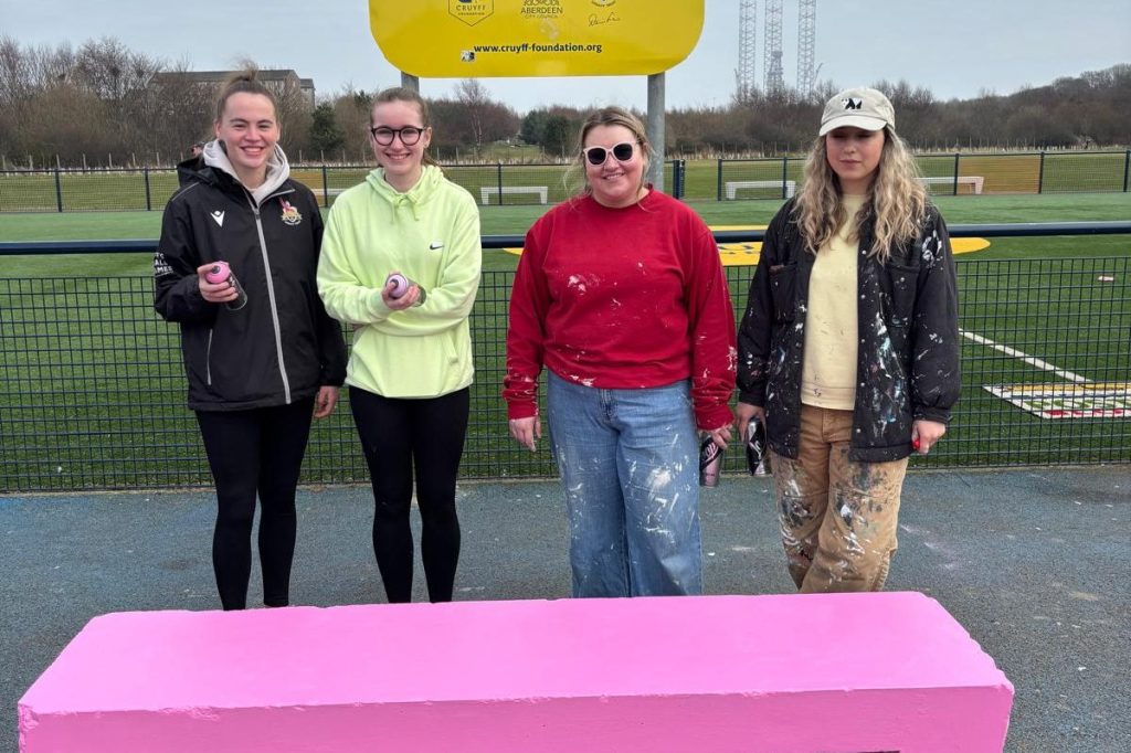 Cruyff Court Neale Cooper&nbsp;Benches